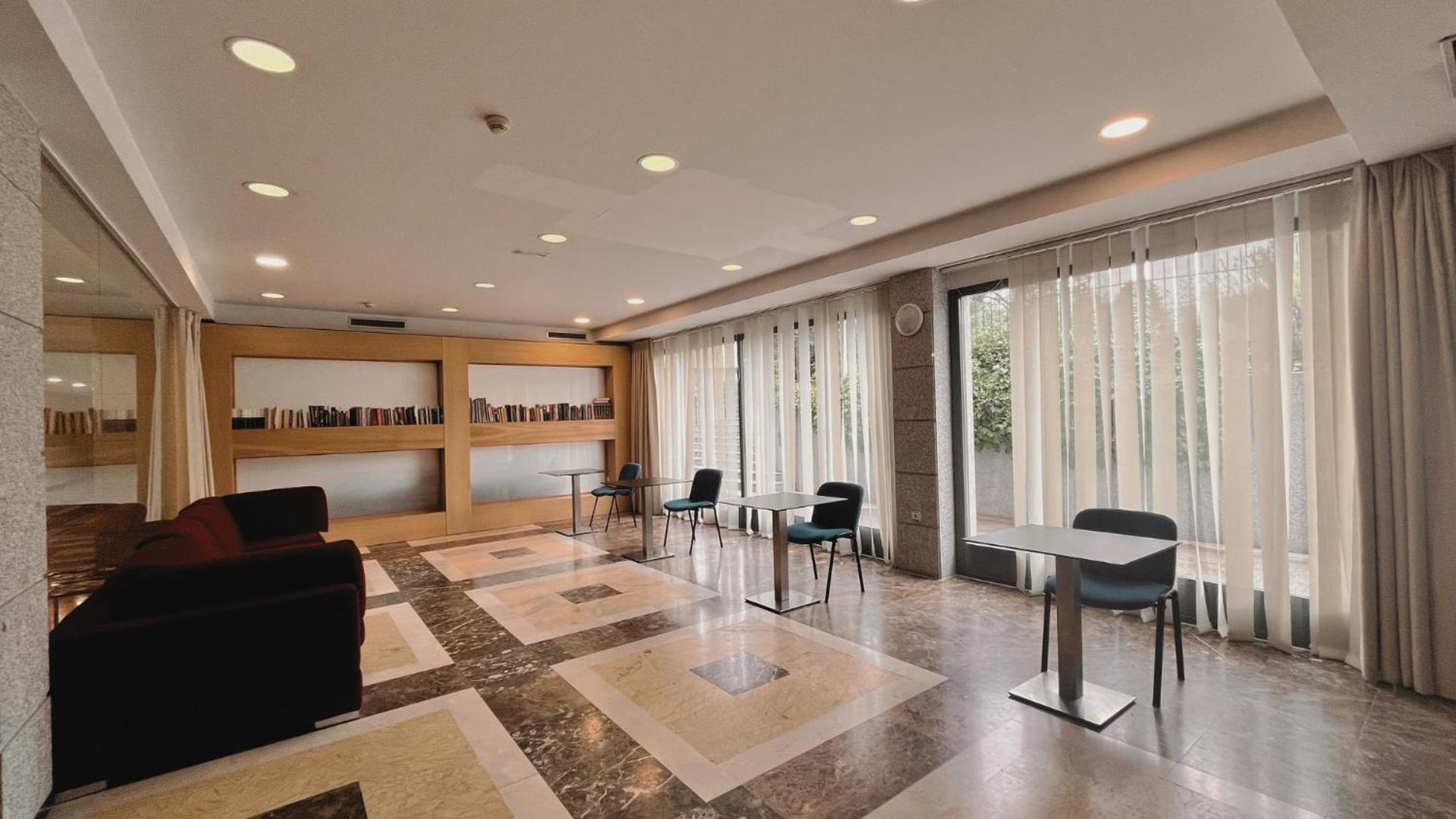 Hotel-Apartamentos Tartesos Las Rozas de Madrid Kültér fotó